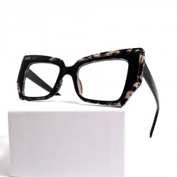 Lunette Amelia