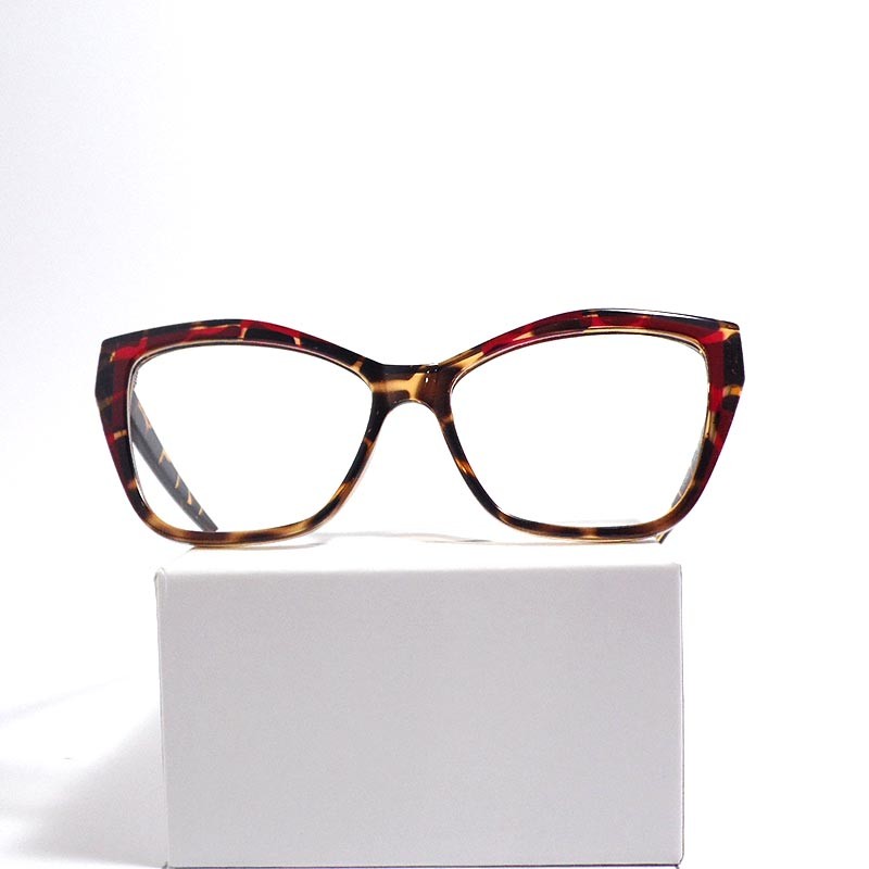 Lunette Sarah