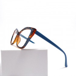 Lunette Sarah